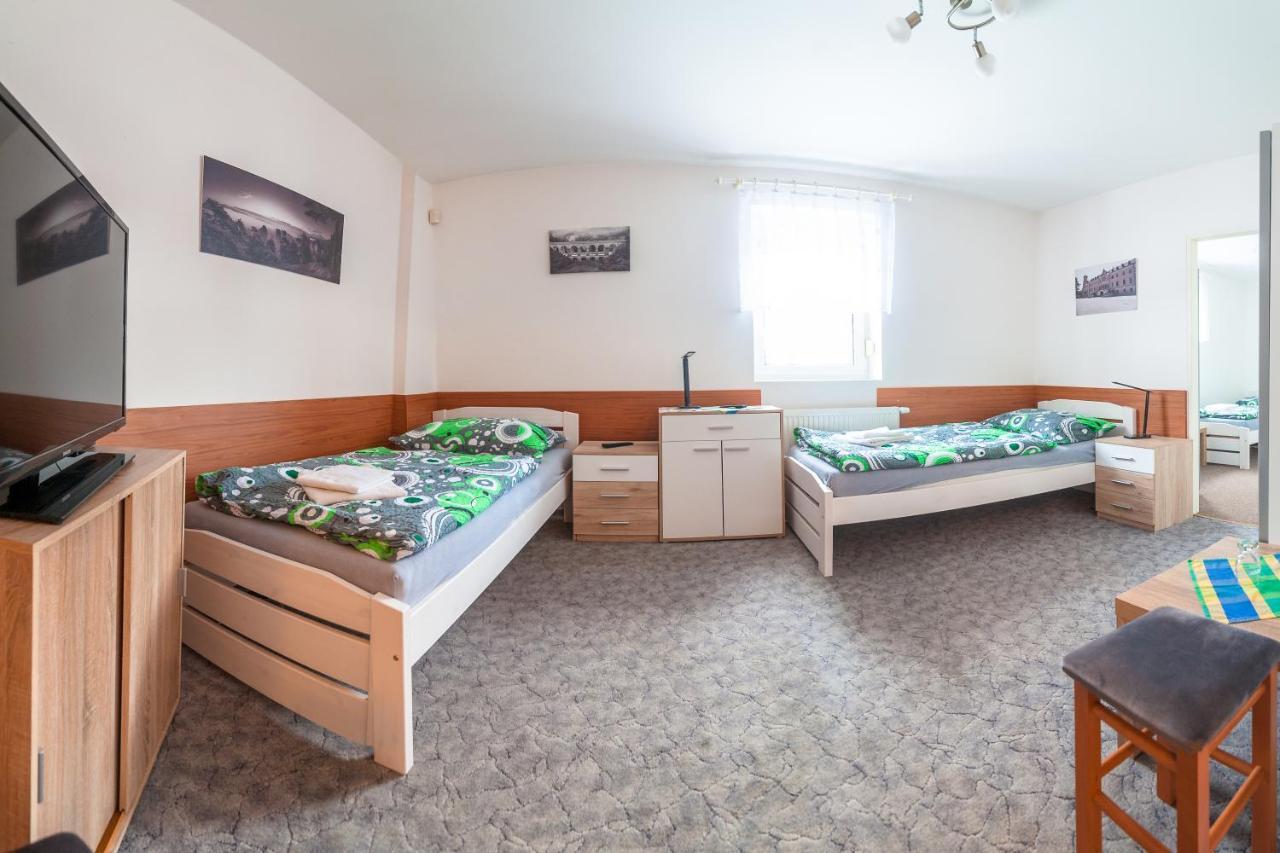 Penzion V Udoli Hodkovice nad Mohelkou Extérieur photo